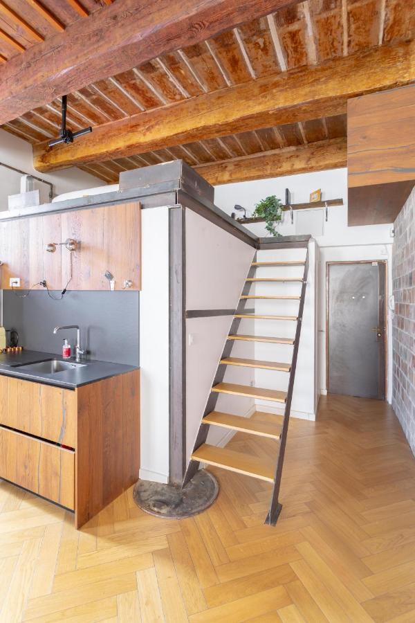 Sunny Stylish Spacious Loft In Old-Port Marseille Exterior photo